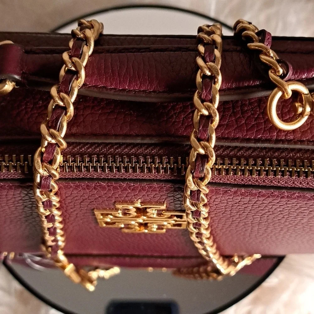 Tory Burch NWOTs Britten Small Top Handle Case